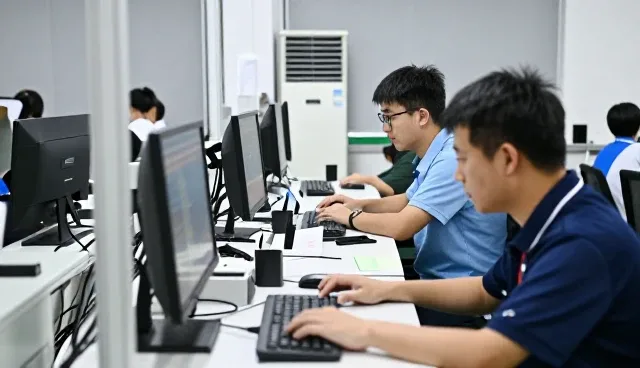吴兴苗益生美容店解读安装调试下的发展趋势
